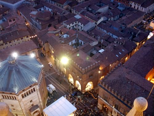 capodanno cremona in piazza in centro storico foto