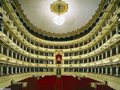 teatro ponchielli cremona foto